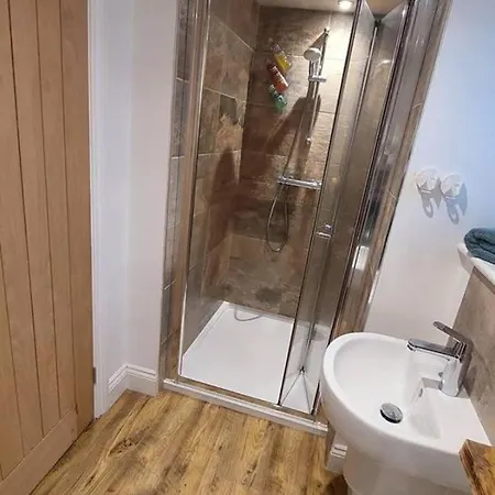 Tatil Evi 1 Bed Flat - Sleeps 4 - Garden - Parking - Wifi Hawkshead