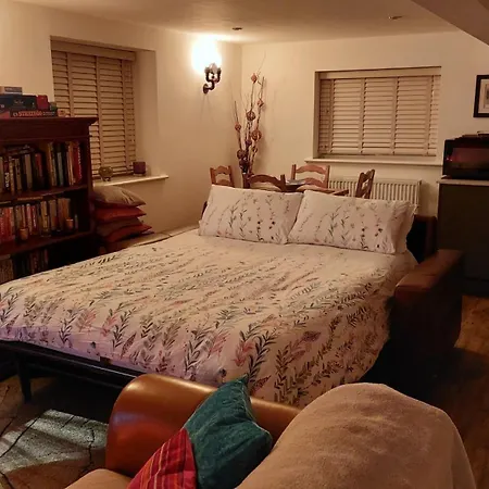 1 Bed Flat - Sleeps 4 - Garden - Parking - Wifi * Ambleside