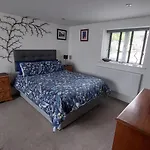 1 Bed Flat - Sleeps 4 - Garden - Parking - Wifi Эмблсайд