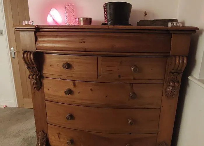 1 Bed Flat - Sleeps 4 - Garden - Parking - Wifi 度假居 *